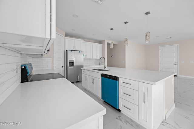 2228 S HASSAYAMPA Road, Tonopah, AZ 85354