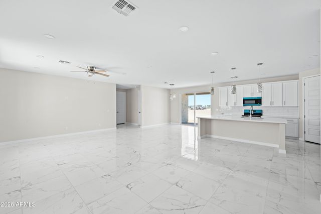 2228 S HASSAYAMPA Road, Tonopah, AZ 85354