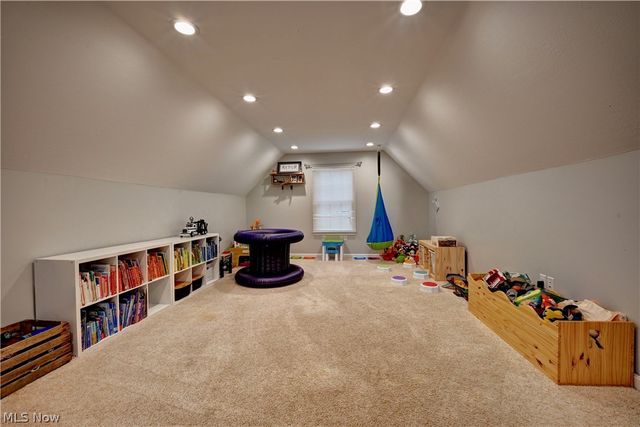 104 Pinedale Drive, Dover, OH 44622