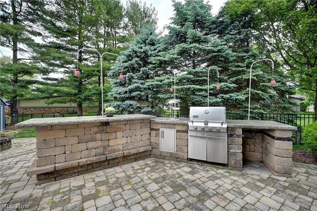 104 Pinedale Drive, Dover, OH 44622