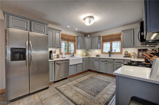 104 Pinedale Drive, Dover, OH 44622
