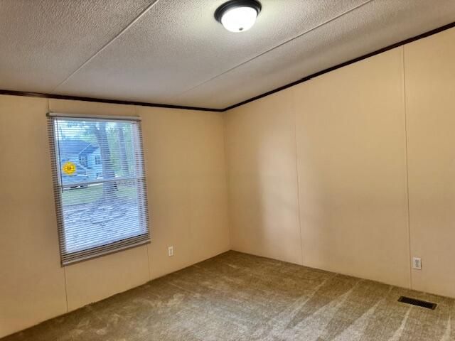 5173 Benenhaley Road, Dalzell, SC 29040