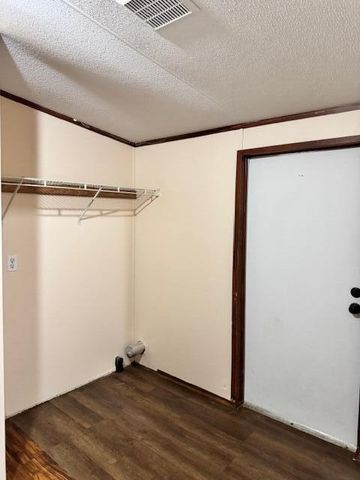 5173 Benenhaley Road, Dalzell, SC 29040