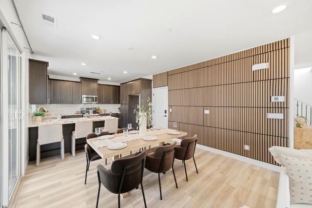 10517 Etude Way, Elk Grove, CA 95757