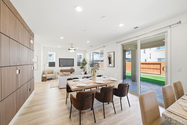 10517 Etude Way, Elk Grove, CA 95757