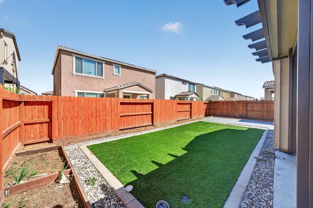 10517 Etude Way, Elk Grove, CA 95757