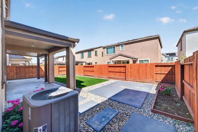 10517 Etude Way, Elk Grove, CA 95757