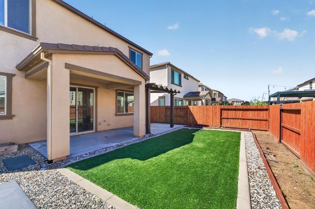 10517 Etude Way, Elk Grove, CA 95757