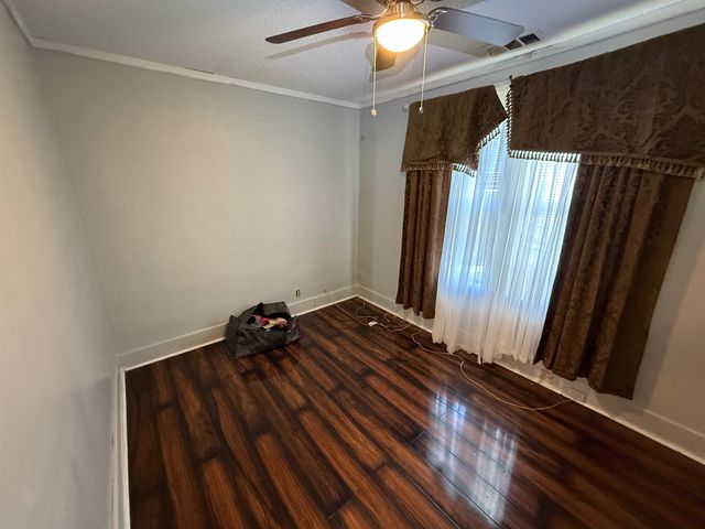 857 MAPLE DR, Memphis, TN 38108