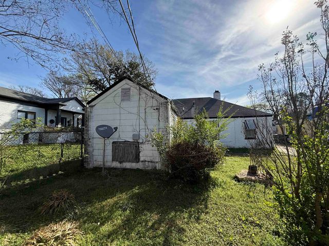 857 MAPLE DR, Memphis, TN 38108