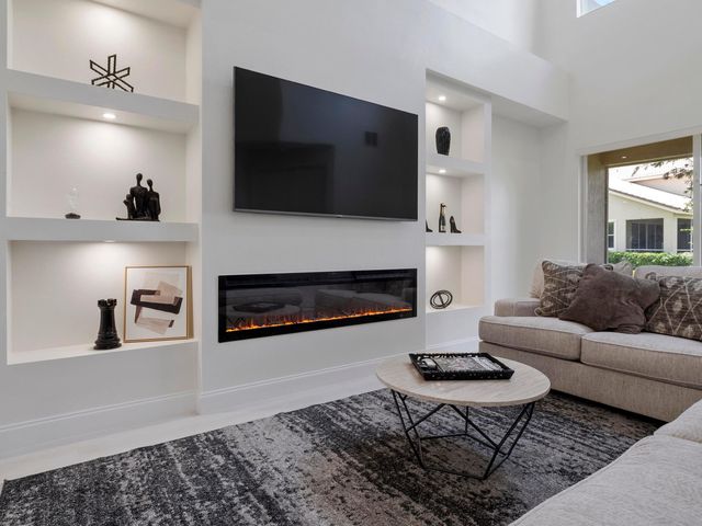 9011 Sand Shot Way, Port St. Lucie, Port St Lucie, FL 34986