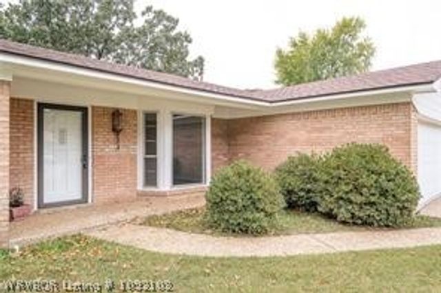 200 S 21st Terrace, Fort Smith, AR 72908