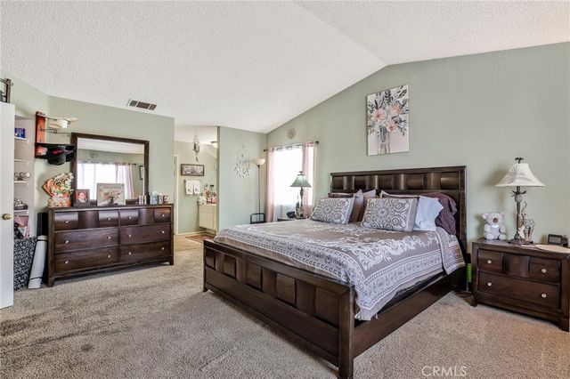 3027 W Avenue J4, Lancaster, CA 93536