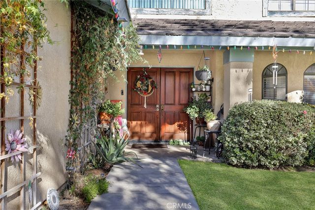 3027 W Avenue J4, Lancaster, CA 93536