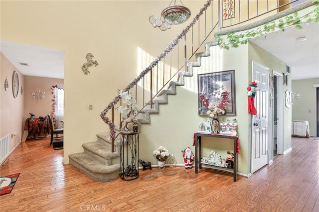 3027 W Avenue J4, Lancaster, CA 93536