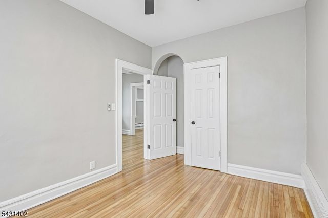 301 E 9Th Ave, Roselle Boro, NJ 07203