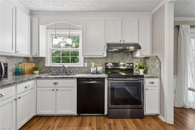 302 Tide Mill RD, Yorktown, VA 23693