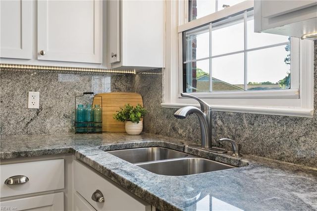 302 Tide Mill RD, Yorktown, VA 23693
