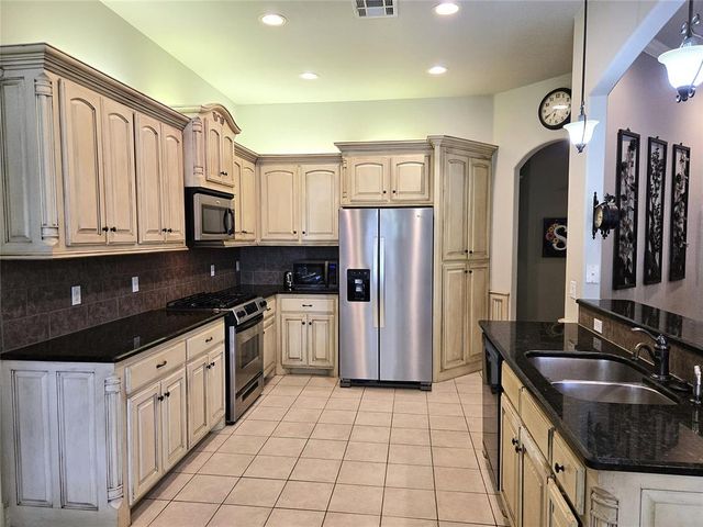 13131 Red Oak Drive, Midwest City, OK 73020