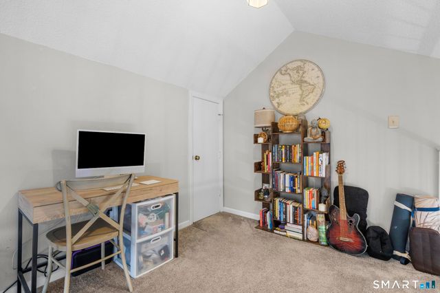 301 Carriage Crossing Lane 301, Middletown, CT 06457