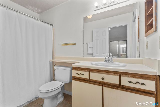 301 Carriage Crossing Lane 301, Middletown, CT 06457