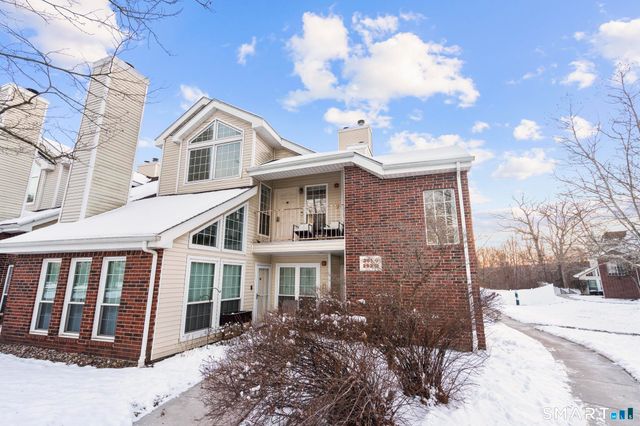 301 Carriage Crossing Lane 301, Middletown, CT 06457