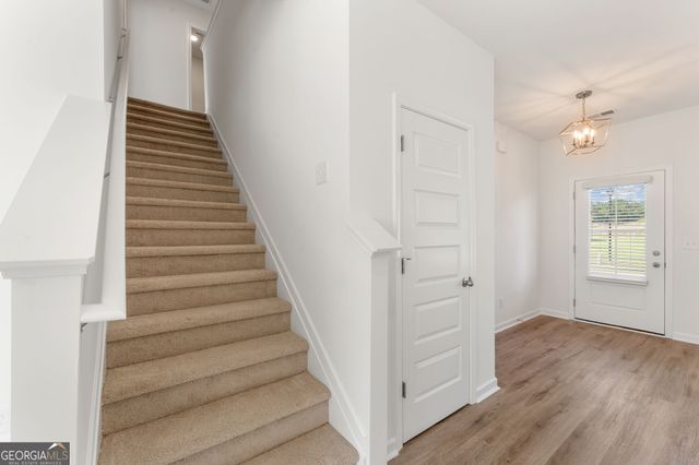 104 Bluefin Street, Adairsville, GA 30103
