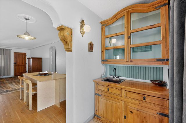 1515 Anderson Place SE, Albuquerque, NM 87108