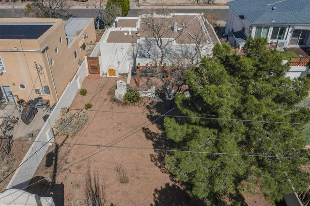 1515 Anderson Place SE, Albuquerque, NM 87108