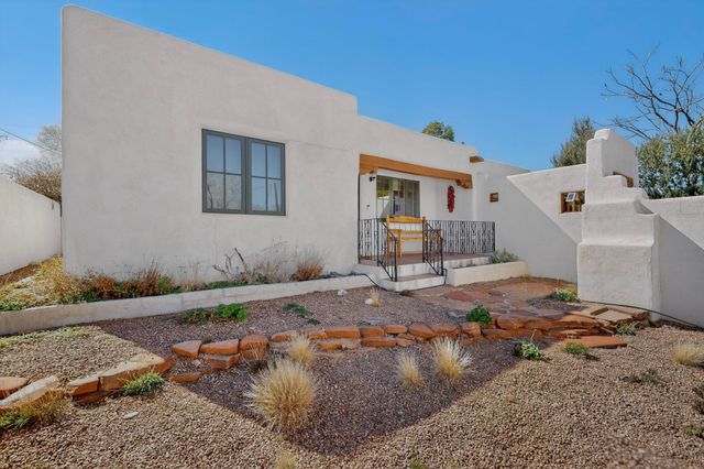 1515 Anderson Place SE, Albuquerque, NM 87108