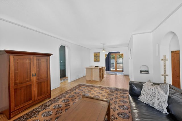 1515 Anderson Place SE, Albuquerque, NM 87108