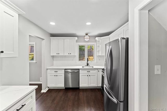 6 Valley View Terrace, Suffern, NY 10901