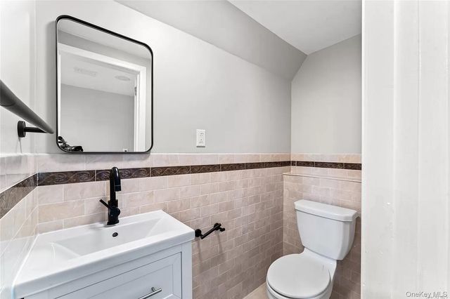 6 Valley View Terrace, Suffern, NY 10901