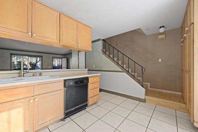 444 Ridgeway Ct, Spring Valley, CA 91977