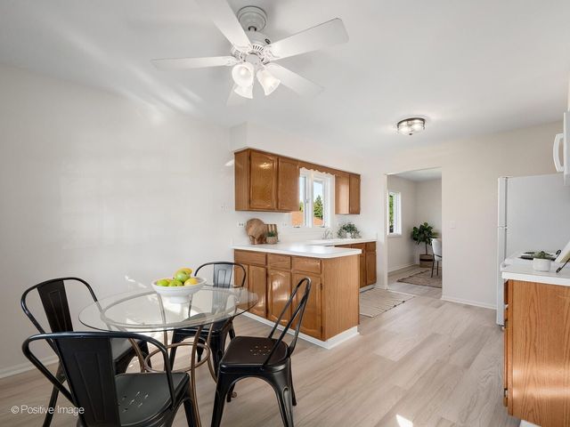 524 Banyon Lane D, La Grange, IL 60525