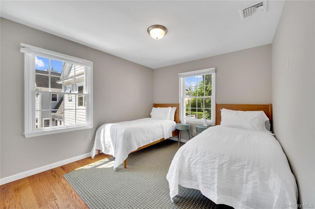 422 Midland Avenue, Rye, NY 10580