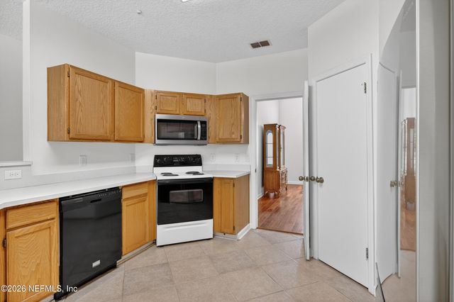 3831 SCHOENWALD Lane, Jacksonville, FL 32223