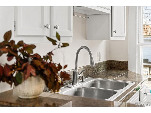 841 N Emerson St 3, Denver, CO 80218