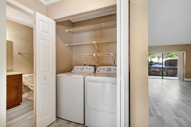 492 Hardwood Place, Boca Raton, FL 33431