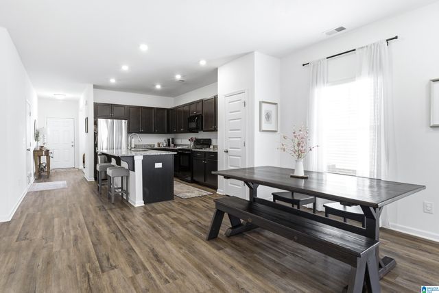 28 VALLEY CIRCLE, Lincoln, AL 35096