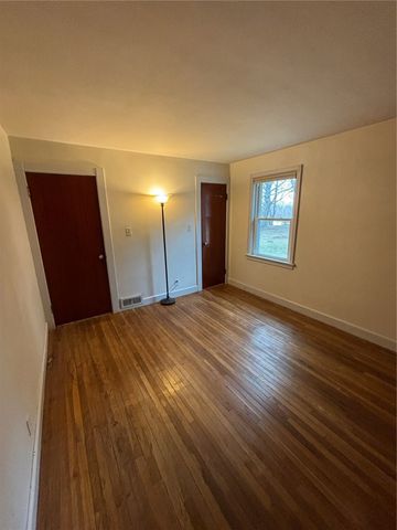 533 Gillett Road, Ogden, NY 14559