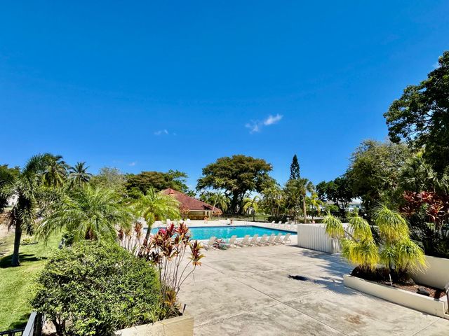 113 Lake Emerald Drive 209, Oakland Park, FL 33309