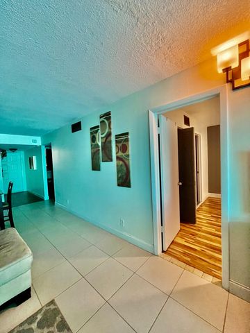 113 Lake Emerald Drive 209, Oakland Park, FL 33309