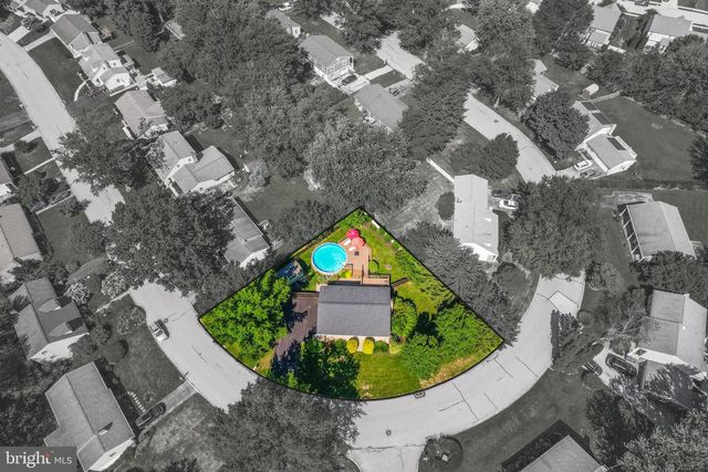 90 CROSSWIND DR, Shrewsbury, PA 17361
