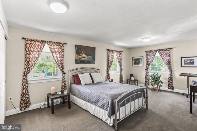 90 CROSSWIND DR, Shrewsbury, PA 17361