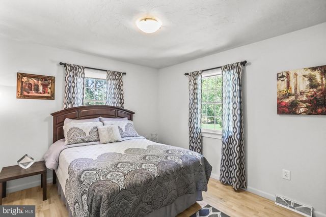 90 CROSSWIND DR, Shrewsbury, PA 17361