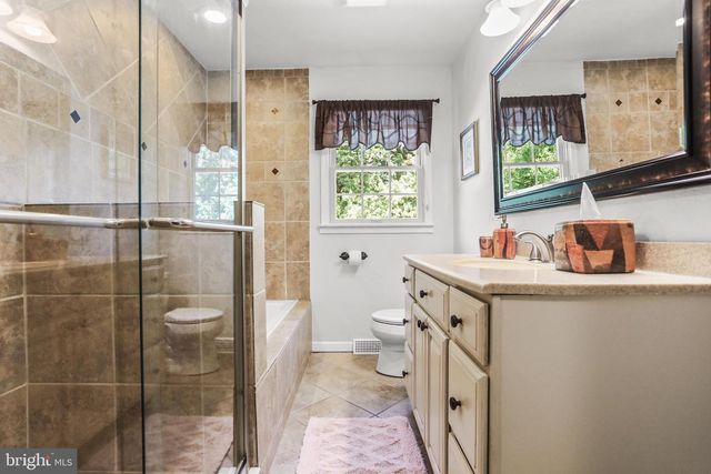 90 CROSSWIND DR, Shrewsbury, PA 17361