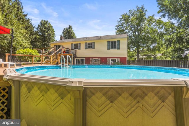 90 CROSSWIND DR, Shrewsbury, PA 17361