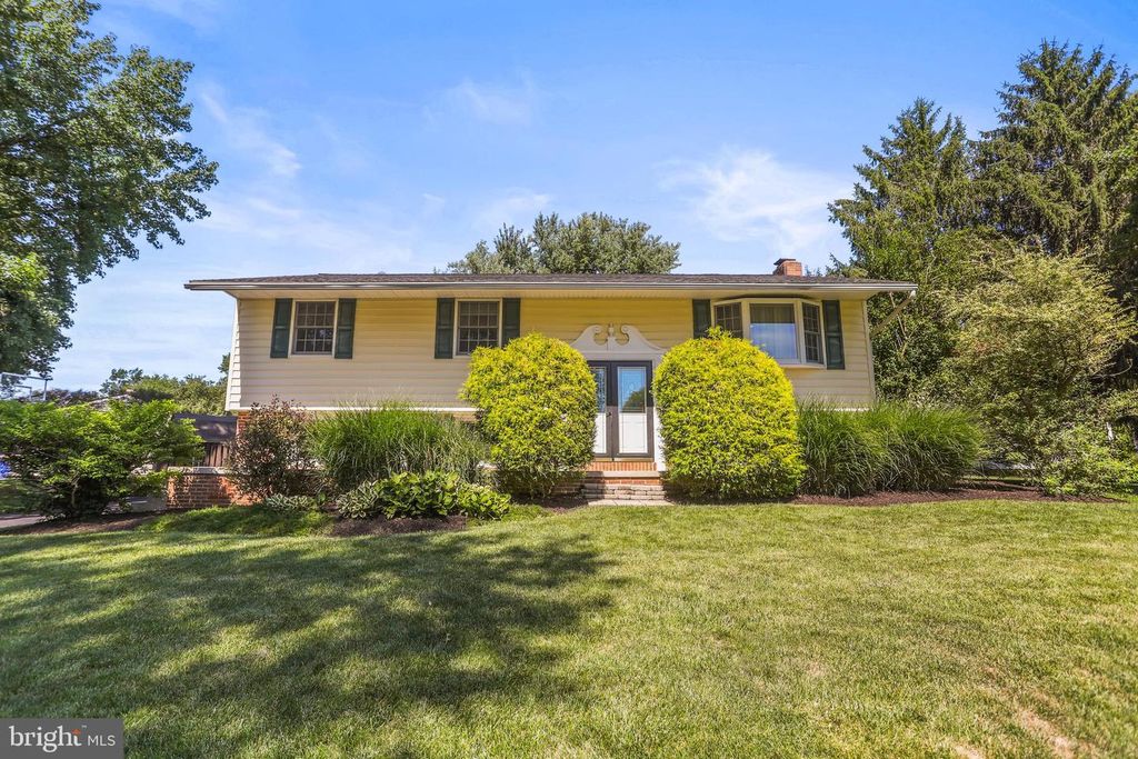 90 CROSSWIND DR, Shrewsbury, PA 17361