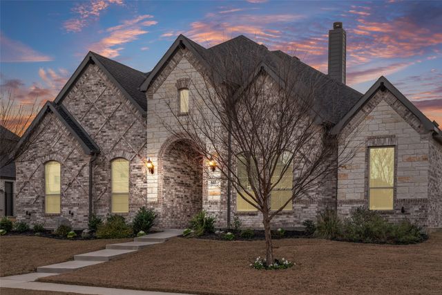 805 Toby Trail, Mansfield, TX 76063